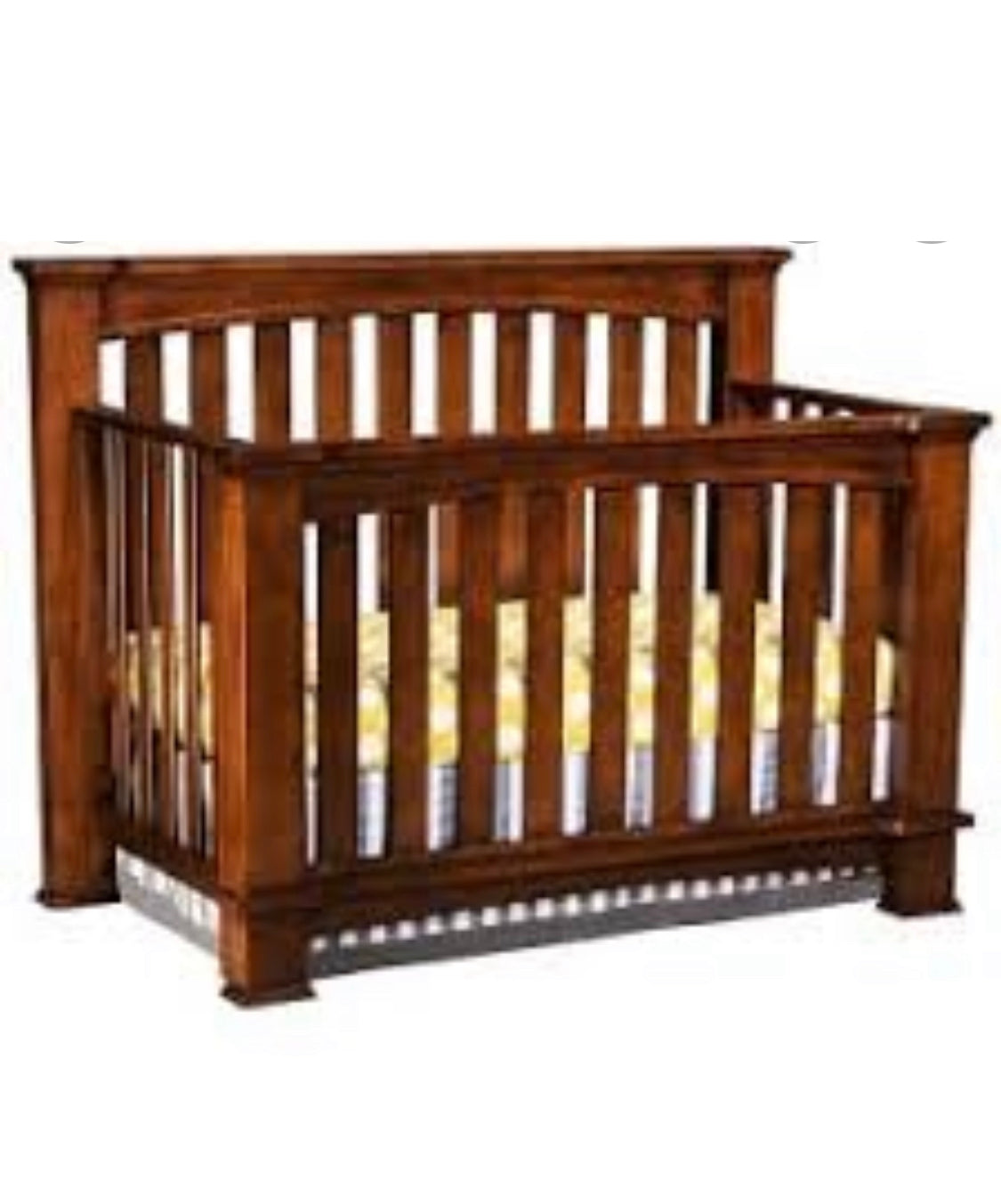 Mira Studio Convertible Crib